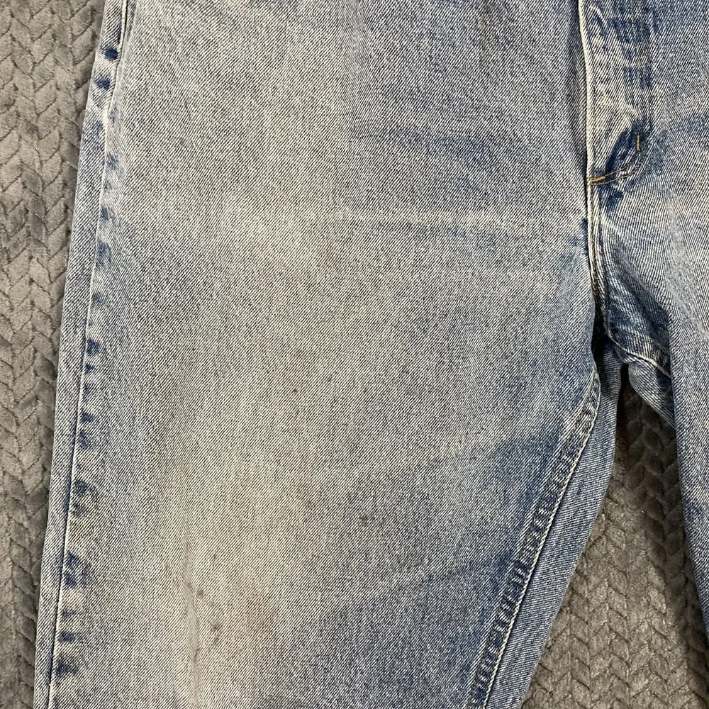 Carhartt Relaxed Fit Denim Jeans Mens 42x30 Light Wash Distressed Workwear USA